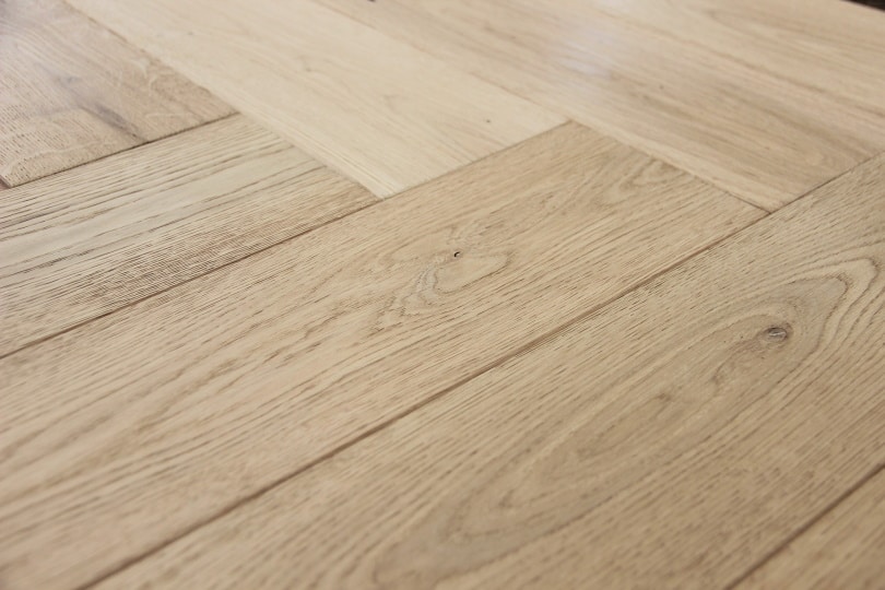 herringbone floor pattern